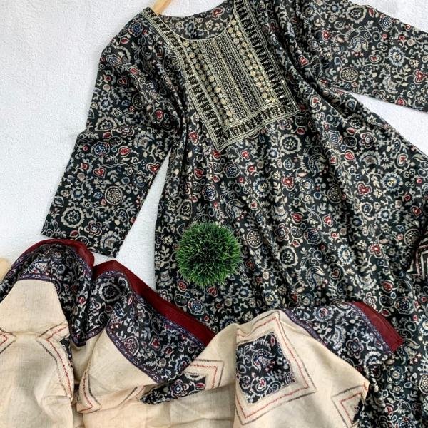 PRINTED PARTY WEAR WITH LONG DUPPATTA
