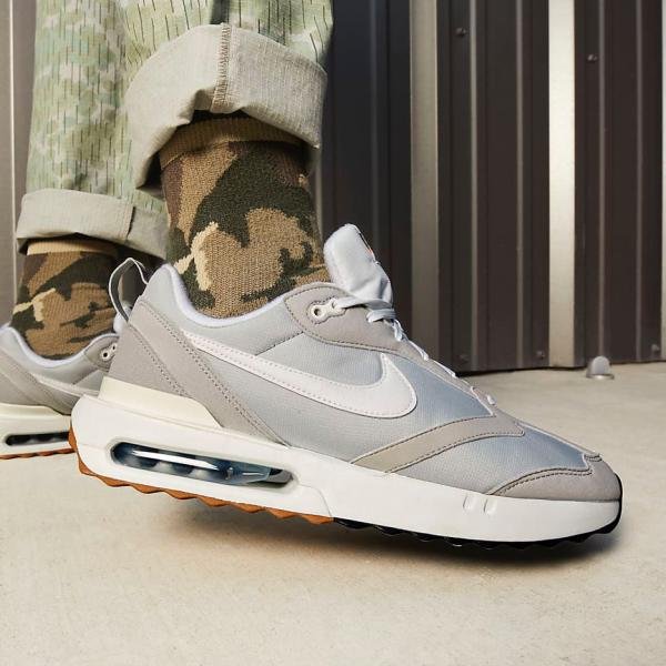 NIKE AIRMAX 1 SE DAWN GREY