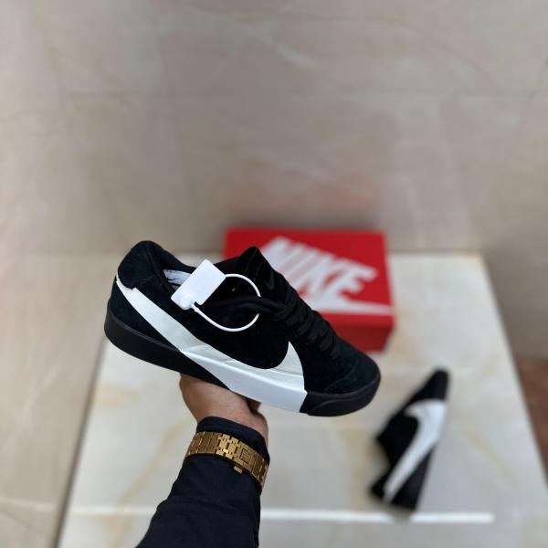 NIKE BLAZER CITY LOW