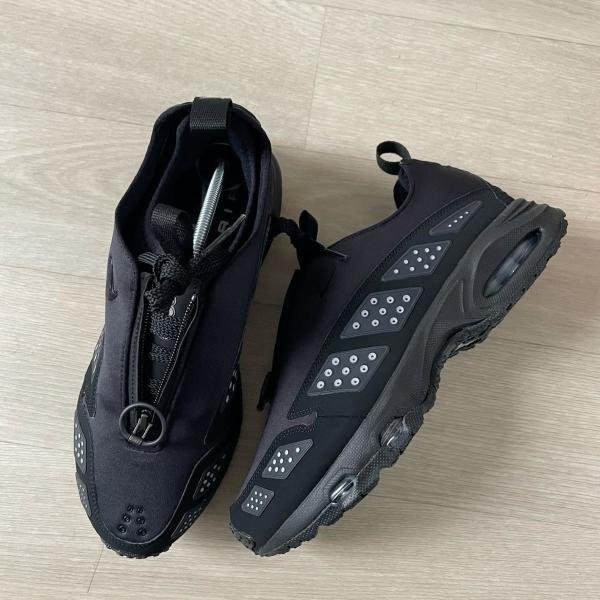 NIKE AIR MAX SNDR BLACKOUT