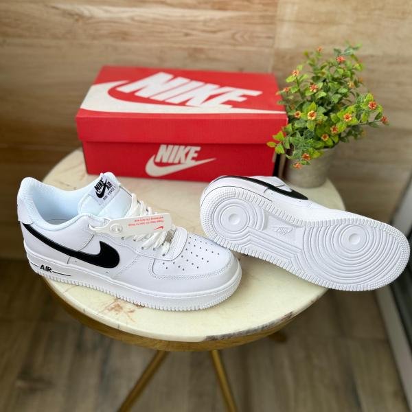 NIKE AIRFORCE 07 BLACK SWOOSH