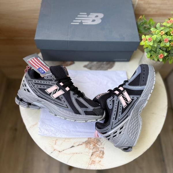 NEW BALANCE 1906 BLACK GREY