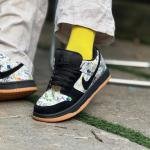 NIKE SB DUNK LOW SUPREME RAMMELLZEE