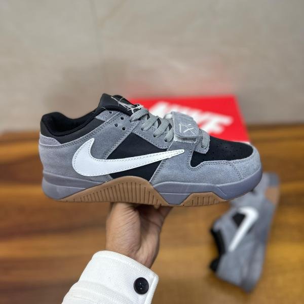 AIR JORDAN JUMPMAN JACK TR TRAVIS SCOTT GREY