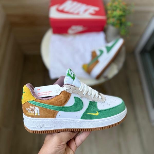 NIKE AIRFORCE NORTH FACE GUCCI