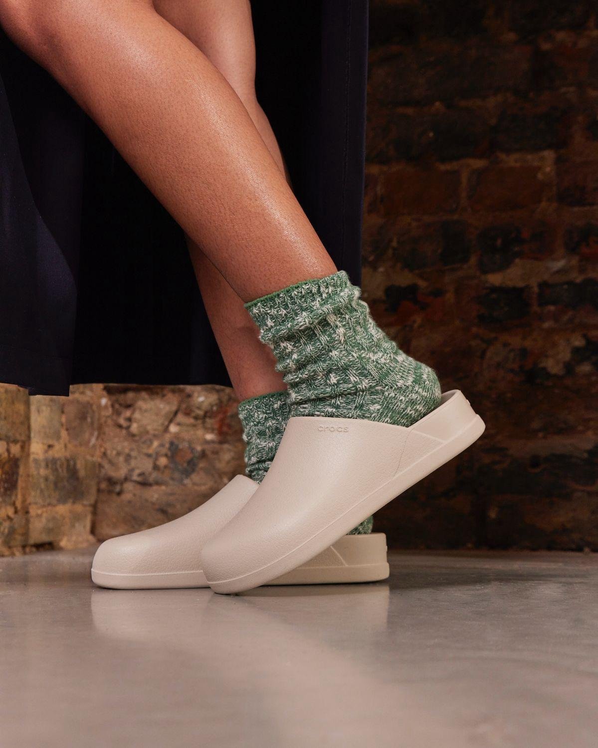 CROCS DYLAN CLOGS