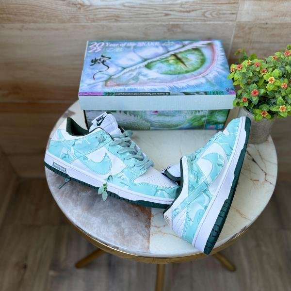 NIKE SB DUNK SNAKE OF THE YEAR 2025