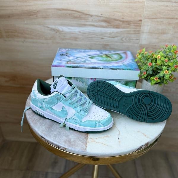 NIKE SB DUNK SNAKE OF THE YEAR 2025