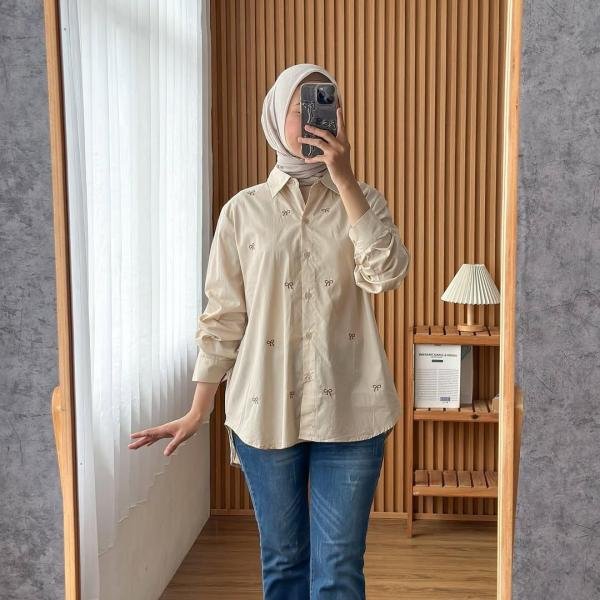 STYLISH EMBROIDERY TOP