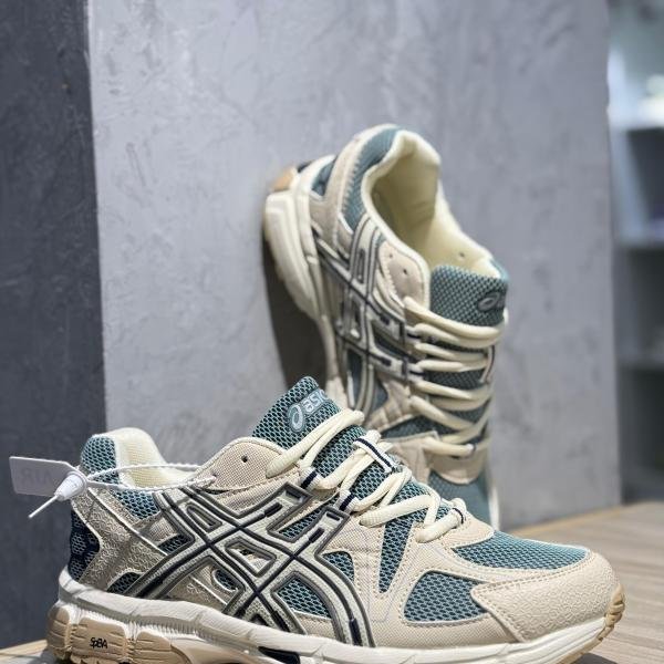 ASICS GEL KAYANO