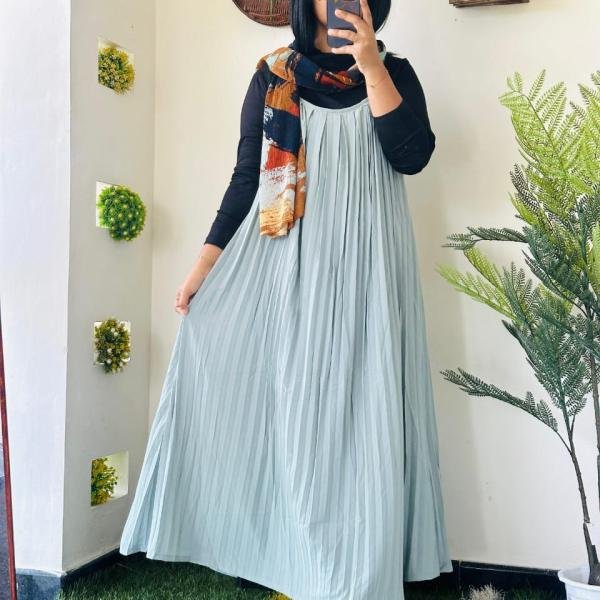 IMPORTED PLEATED PINAFORE SET