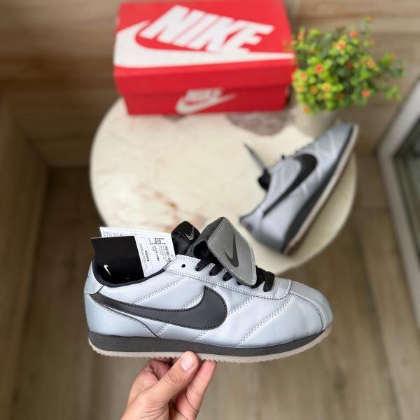 NIKE CORTEZ SE TIEMPO GREY