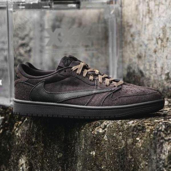 AIR JORDAN X TRAVIS SCOTT 1 LOW OG SP ‘VELVET BROWN’