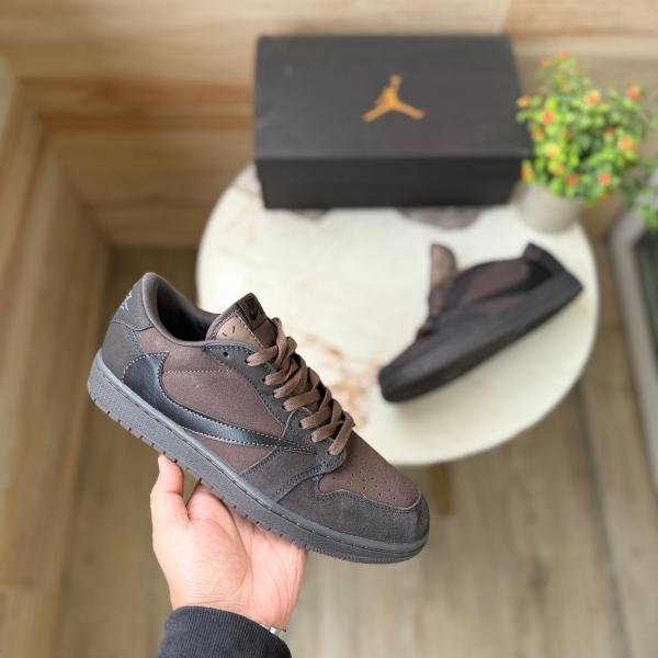 AIR JORDAN X TRAVIS SCOTT 1 LOW OG SP ‘VELVET BROWN’