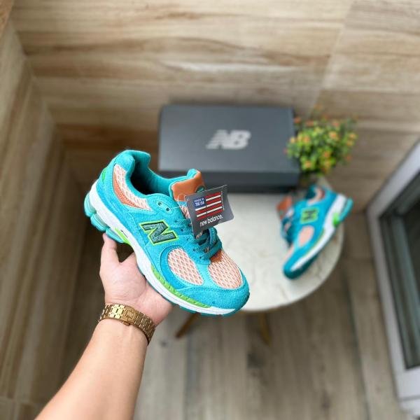 NEW BALANCE 2002r SALEHE BEMBURRY