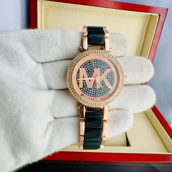 MICHAEL KORS