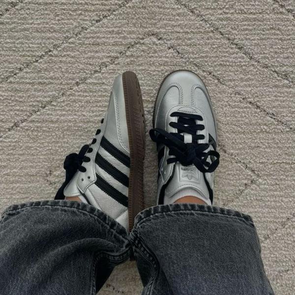 ADIDAS ORIGINALS SAMBA SILVER WHITE
