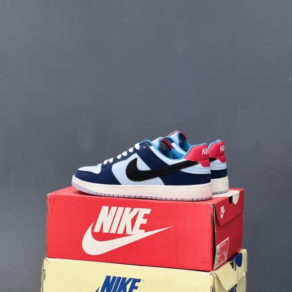NIKE SB DUNK