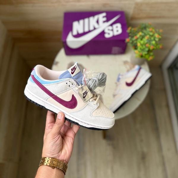 NIKE SB DUNK OTOMO GREY RED