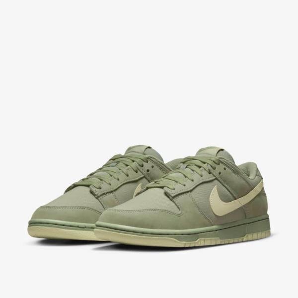 NIKE DUNK LOW RETRO PREMIUM OIL AURA