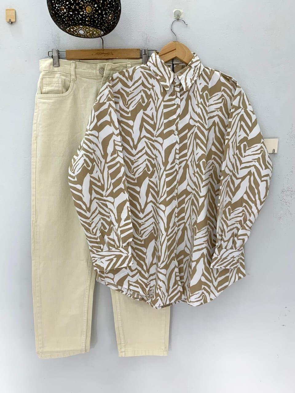 SHIRT AND MOMFIT PANT