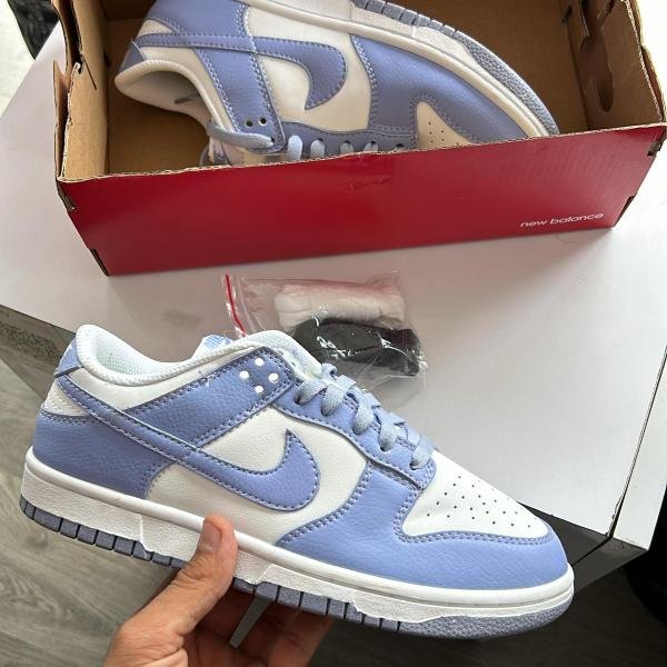 NIKE SB DUNK LOW GIRLS