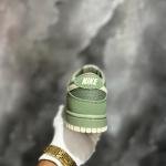 NIKE DUNK LOW RETRO PREMIUM OIL GREEN