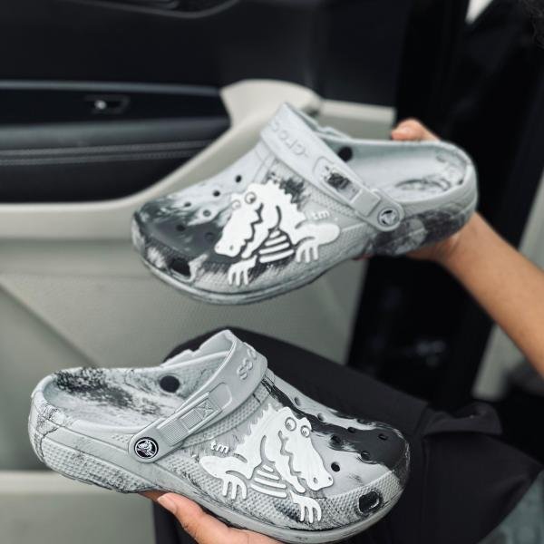 CROCS CLASSIC WITH LOGO