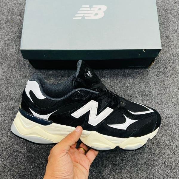NEW BALANCE 9060 BLACK/WHITE