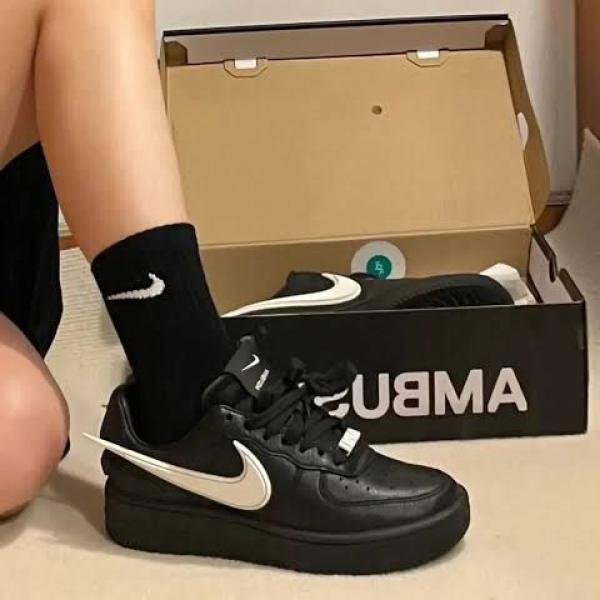 NIKE SB DUNK AMBOOSH