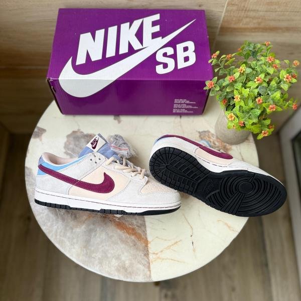 NIKE SB DUNK OTOMO GREY RED