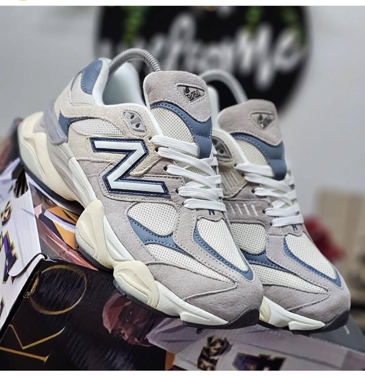 NEW BALANCE 9060