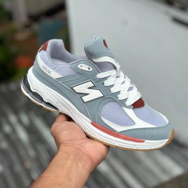 NEW BALANCE 2200R