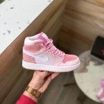 AIR JORDANS RETRO 1 DIGITAL PINK