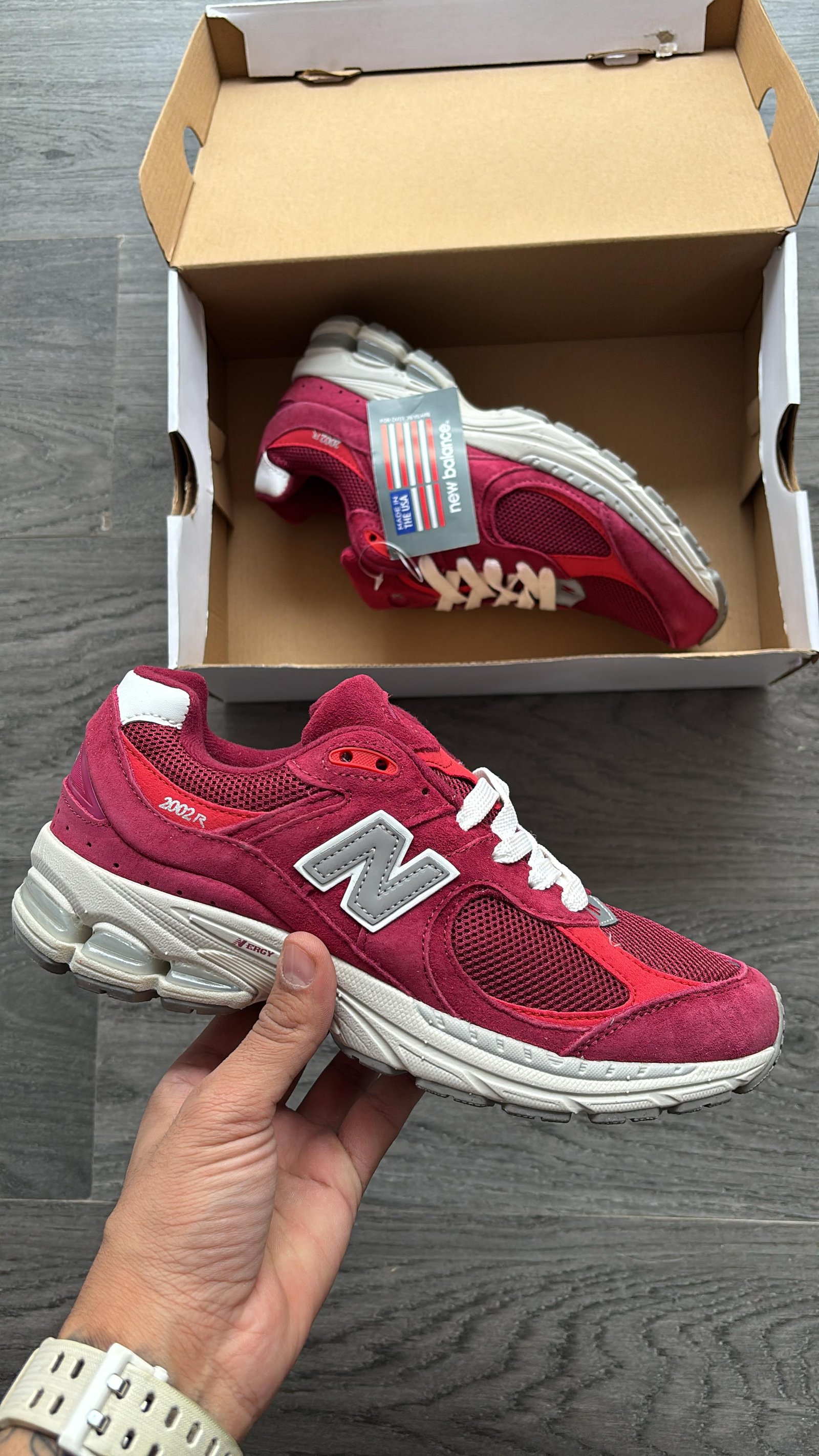 NEW BALANCE 2002