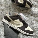 NIKE SB DUNK