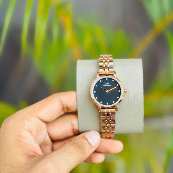 DANIEL WELLINGTON LADIES WATCH