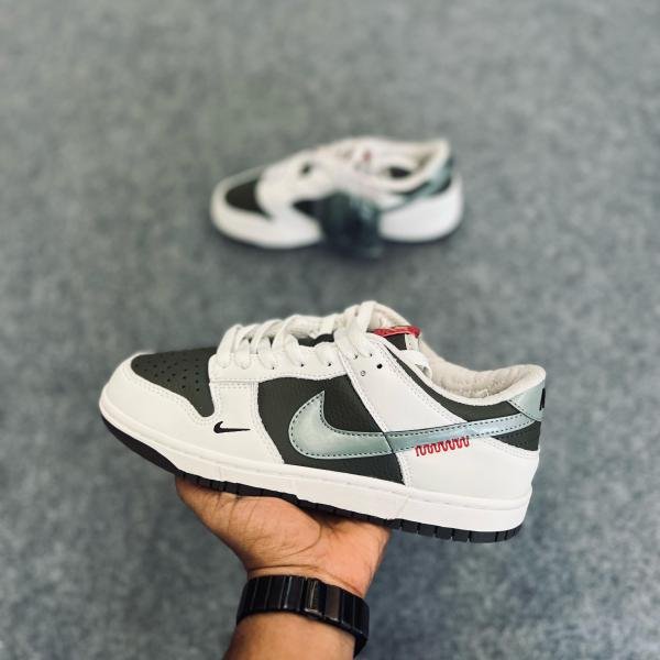 NIKE SB DUNK 2025 YEAR OF SNAKE